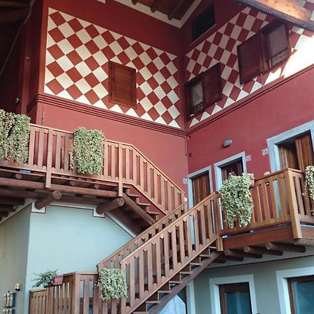 Case Vacanze Ai Burattini Adrara San Rocco Dış mekan fotoğraf