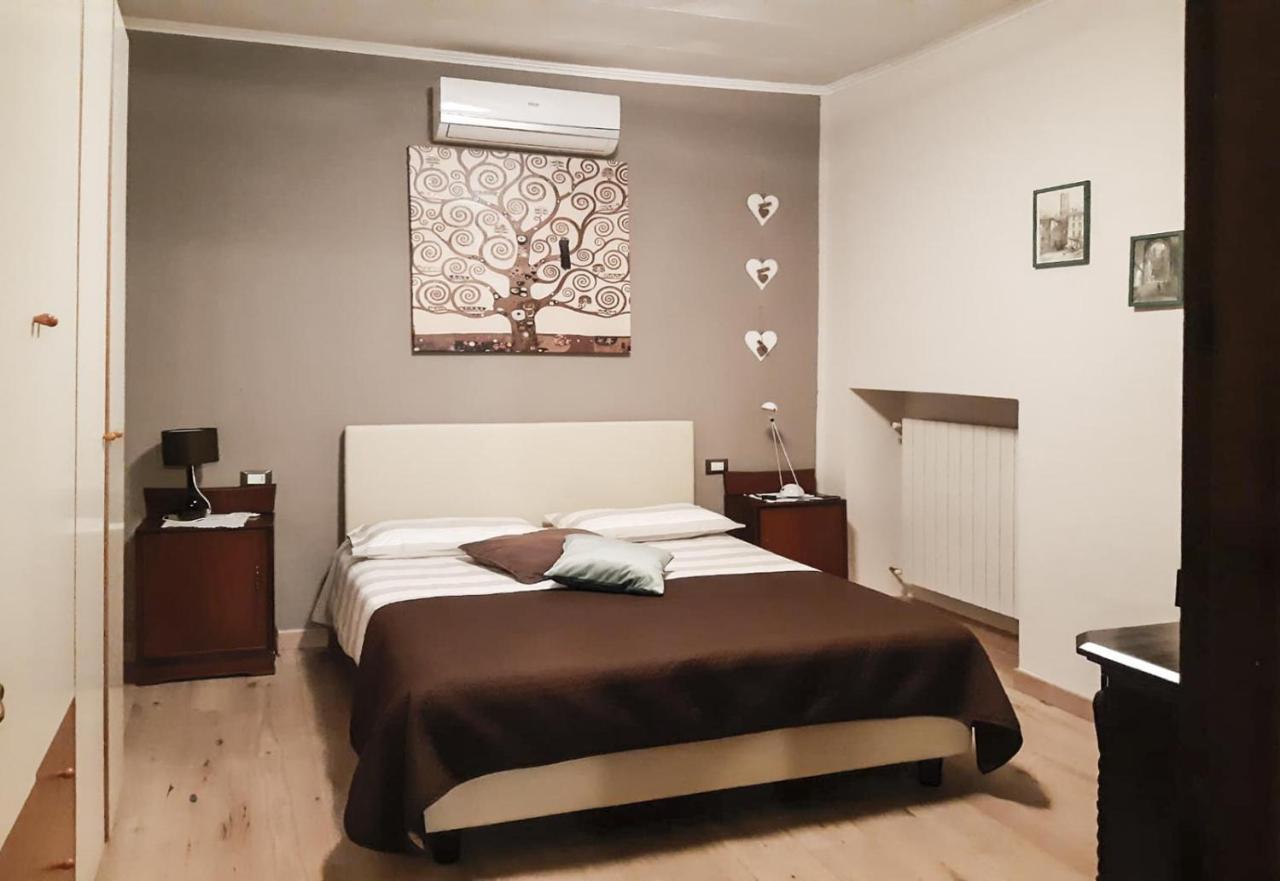Case Vacanze Ai Burattini Adrara San Rocco Dış mekan fotoğraf